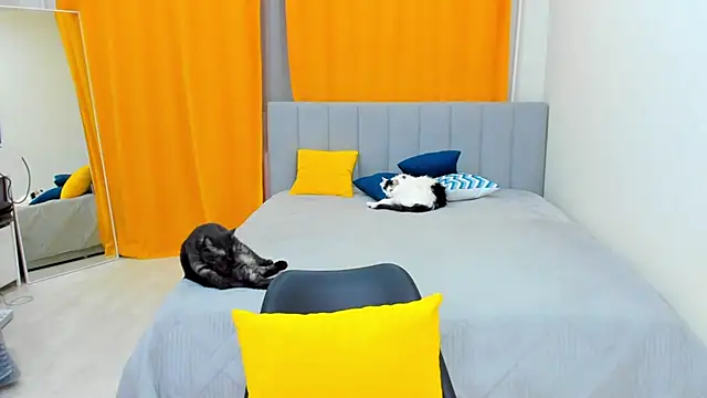 Snapshot of FieryHeart chatting on 9, 3, 2025 FieryHeart online show from 9, 3, 2025