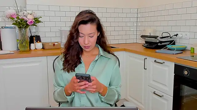 Snapshot of FieryHeart chatting on 10, 9, 2025 FieryHeart online show from 10, 9, 2025