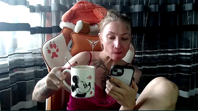 Snapshot of cold_lollipop chatting on 17, 5, 2026 cold lollipop online show from 17, 5, 2026