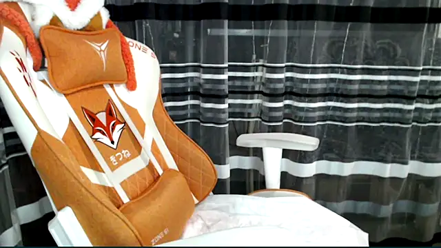 Snapshot of cold_lollipop chatting on 24, 5, 2026 cold lollipop online show from 24, 5, 2026