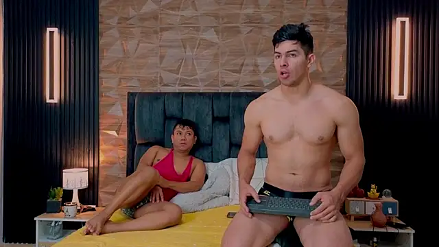 FelipeAndMarcello3 online show from 19, 9, 2025