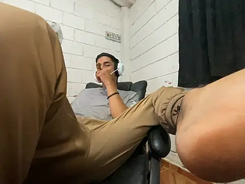Max TheHorseDick online show from 27, 5, 2026