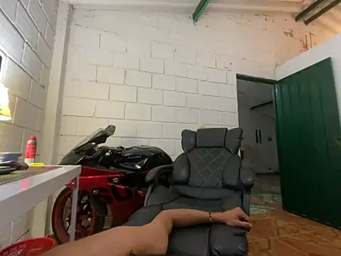 Max TheHorseDick online show from 12, 11, 2025