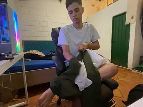 Max TheHorseDick online show from 18, 3, 2026