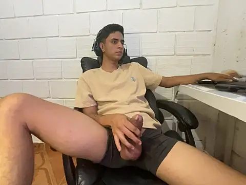 Max TheHorseDick online show from 12, 3, 2026