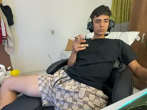 Max TheHorseDick online show from 3, 1, 2025