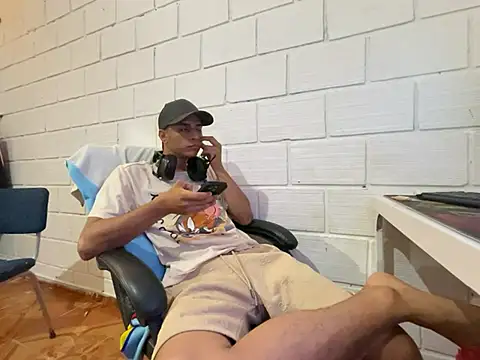 Max TheHorseDick online show from 15, 1, 2026