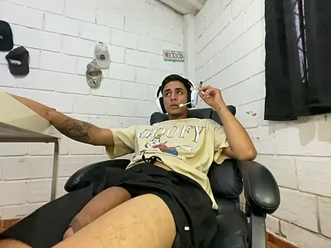 Max TheHorseDick online show from 1, 6, 2026