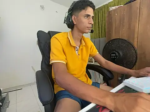 Max TheHorseDick online show from 15, 1, 2025