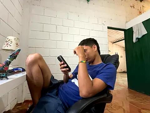 Max TheHorseDick online show from 24, 11, 2025