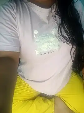 Sweet-Berry online show from 7, 10, 2025