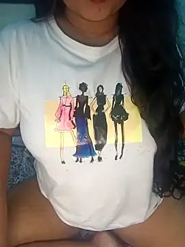 Sweet-Berry online show from 4, 10, 2025