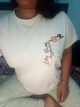 Sweet-Berry online show from 13, 11, 2025