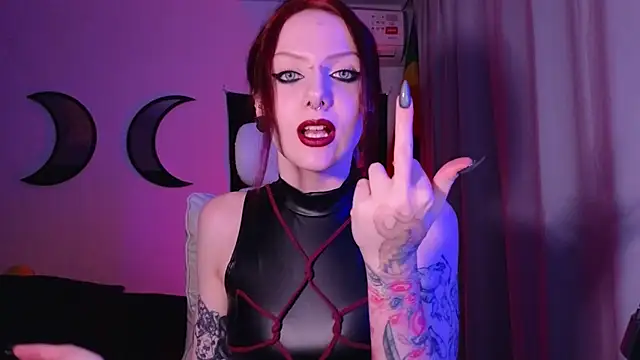 Ivon Diaz online show from 6, 3, 2025