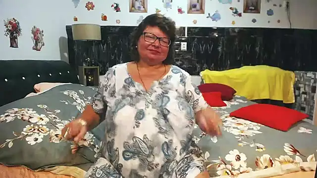 SweetMommaX online show from 3, 4, 2026