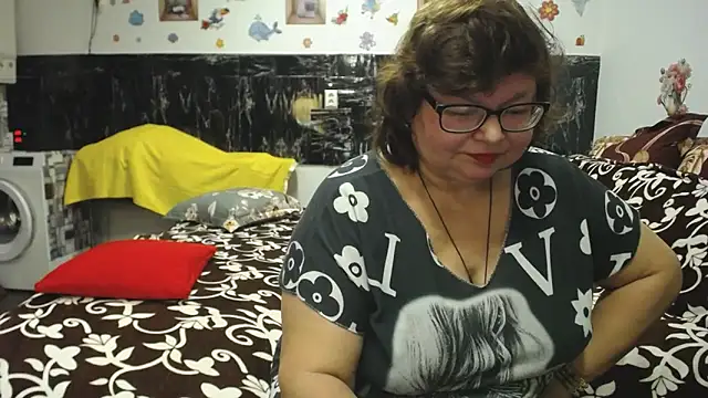 SweetMommaX online show from 15, 2, 2026