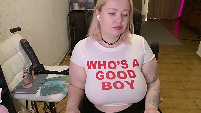 MargotGrey online show from 13, 4, 2026