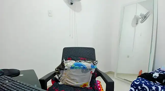 HUGEBOOBS MILF online show from 28, 12, 2024