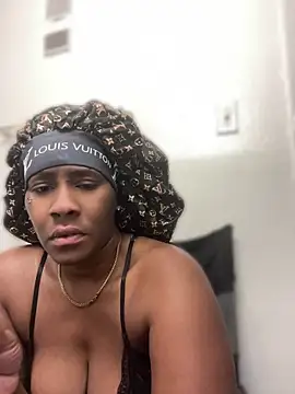 Foreignthababyy online show from 30, 4, 2026