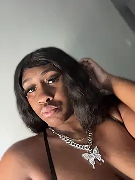 Foreignthababyy online show from 13, 4, 2026