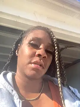 Foreignthababyy online show from 2, 12, 2025