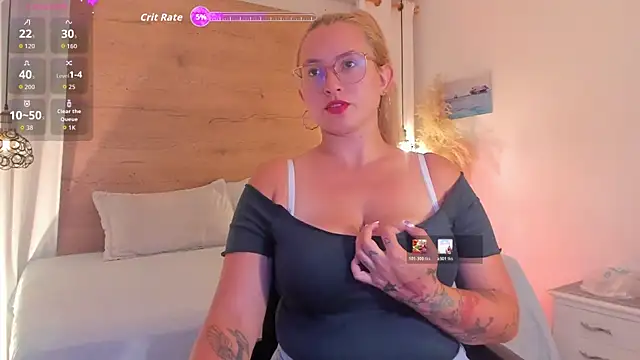 Snapshot of halaaa_1 chatting on 25, 5, 2026 halaaa 1 online show from 25, 5, 2026