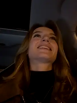 Snapshot of -AngelAri- chatting on 22, 9, 2025 -AngelAri- online show from 22, 9, 2025