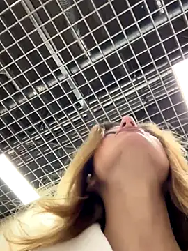 Snapshot of -AngelAri- chatting on 16, 10, 2025 -AngelAri- online show from 16, 10, 2025