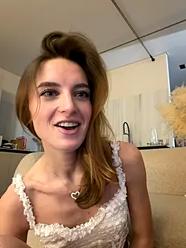 Snapshot of -AngelAri- chatting on 15, 11, 2025 -AngelAri- online show from 15, 11, 2025