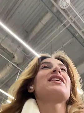 Snapshot of -AngelAri- chatting on 23, 10, 2025 -AngelAri- online show from 23, 10, 2025