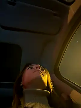 Snapshot of -AngelAri- chatting on 14, 11, 2025 -AngelAri- online show from 14, 11, 2025