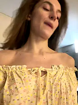 -AngelAri- online show from 3, 12, 2025