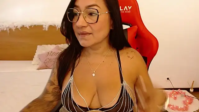 lucy luu  online show from 5, 10, 2025