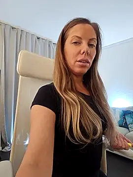 Snapshot of novaforyou1 chatting on 28, 11, 2025 novaforyou1 online show from 28, 11, 2025