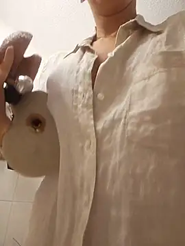 Snapshot of novaforyou1 chatting on 21, 10, 2025 novaforyou1 online show from 21, 10, 2025