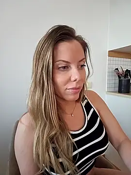 Snapshot of novaforyou1 chatting on 7, 3, 2025 novaforyou1 online show from 7, 3, 2025