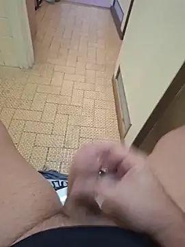 Snapshot of Frossi94 chatting on 7, 10, 2025 Frossi94 online show from 7, 10, 2025