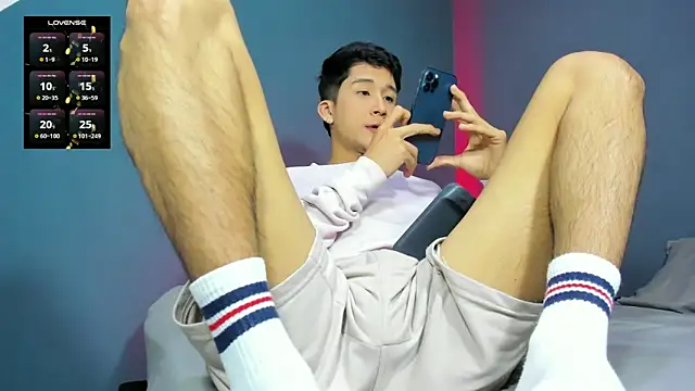 tom Howard online show from 6, 12, 2024