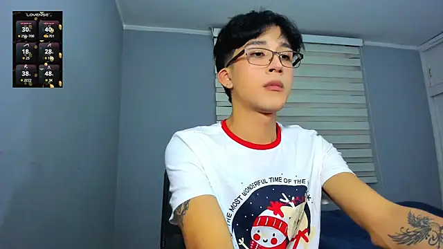 Snapshot of tom_Howard chatting on 8, 2, 2026 tom Howard online show from 8, 2, 2026