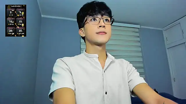 Snapshot of tom_Howard chatting on 12, 2, 2026 tom Howard online show from 12, 2, 2026