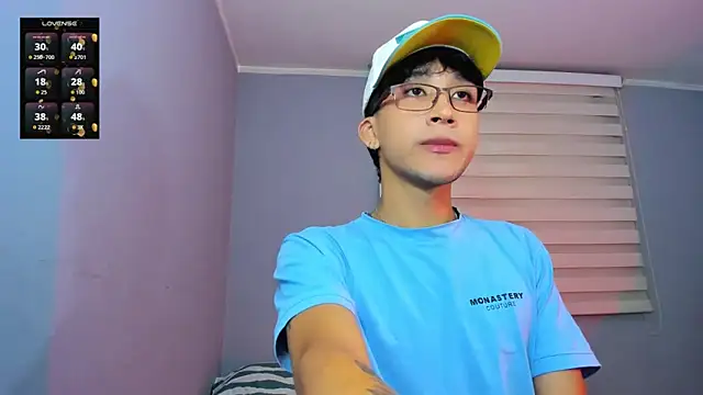 Snapshot of tom_Howard chatting on 5, 3, 2026 tom Howard online show from 5, 3, 2026