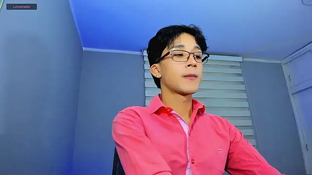 Snapshot of tom_Howard chatting on 18, 1, 2026 tom Howard online show from 18, 1, 2026