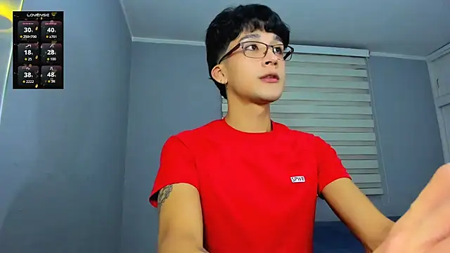 Snapshot of tom_Howard chatting on 6, 2, 2026 tom Howard online show from 6, 2, 2026