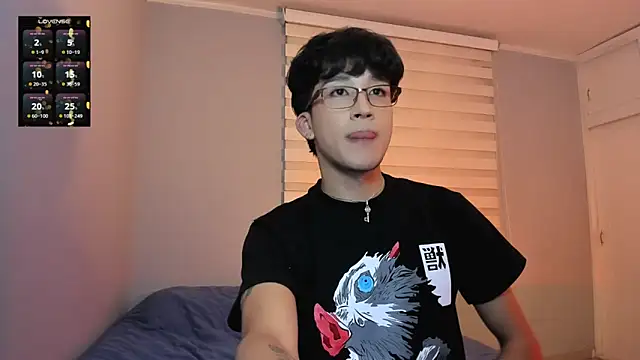 Snapshot of tom_Howard chatting on 25, 2, 2026 tom Howard online show from 25, 2, 2026