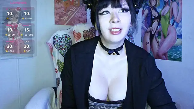 Haru Queenn online show from 5, 11, 2025