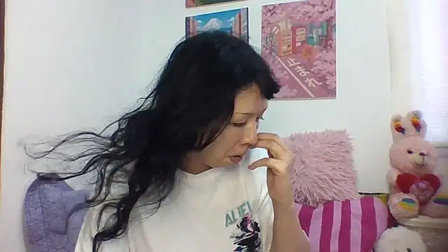 Haru Queenn online show from 12, 9, 2025