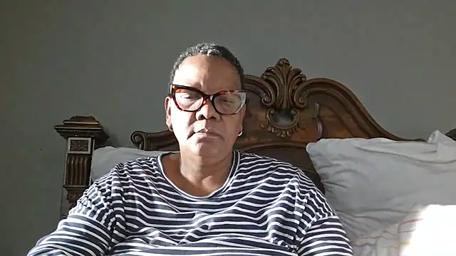 SEXYBOOBSNASS online show from 2, 12, 2025