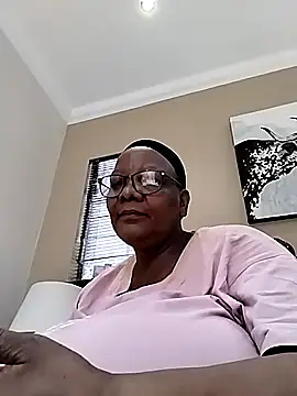 SEXYBOOBSNASS online show from 28, 9, 2025