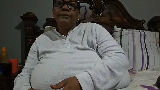 SEXYBOOBSNASS online show from 8, 11, 2025