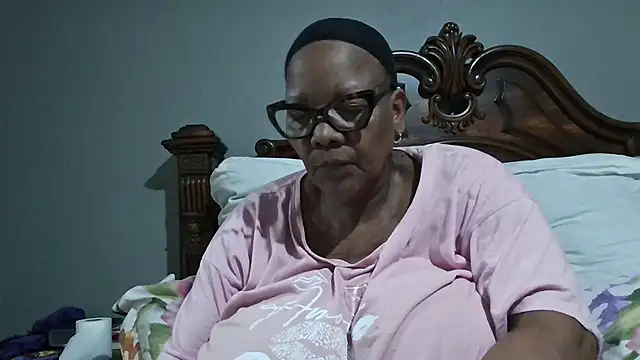 SEXYBOOBSNASS online show from 27, 11, 2025